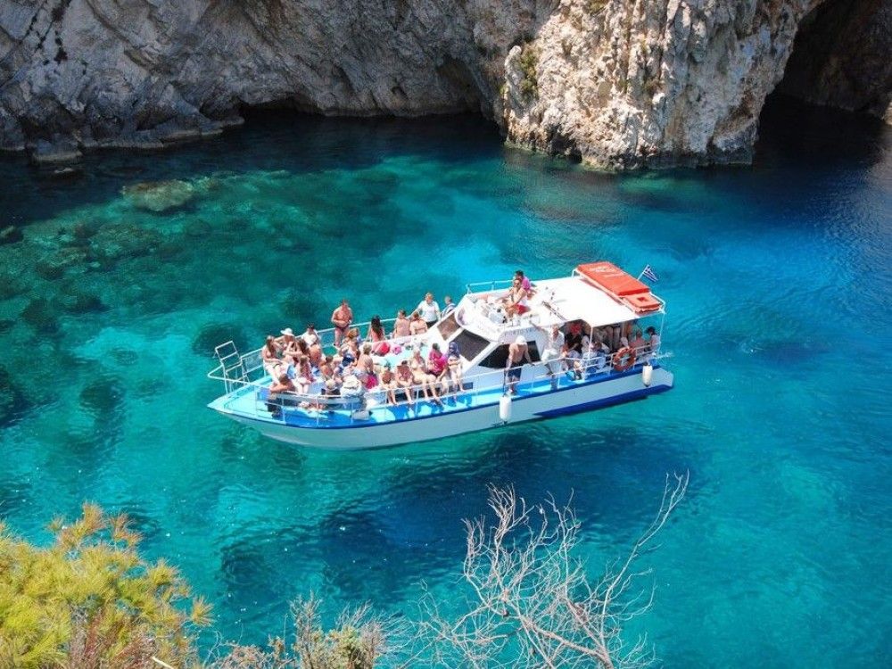 Large group Cruise to Shipwreck Beach & the Blue Caves (up to 20 Guests)